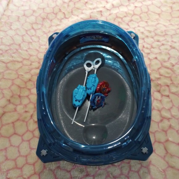 Beyblade Burst Surge Speedstorm Volt Knockout Battle Set, Pre-Owned - Picture 2 of 6